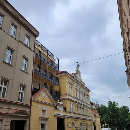 Apartamento Klidne Misto Pro Tebe Praga Exterior foto