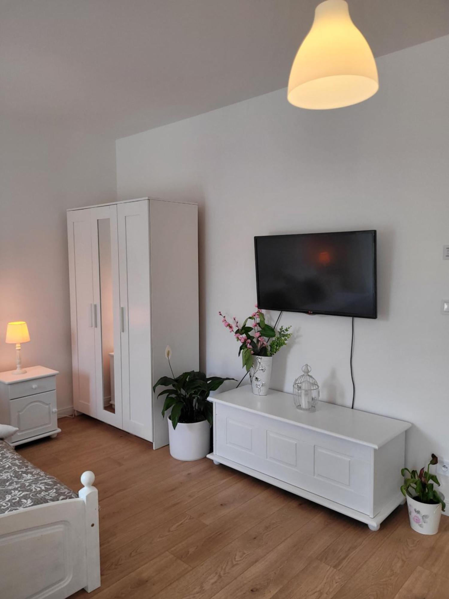 Apartamento Klidne Misto Pro Tebe Praga Exterior foto